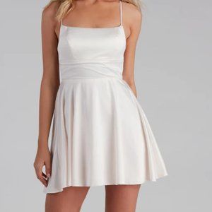 Windsor Small Sonya Satin Dress in Ivory